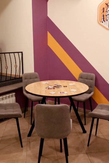 зал круглый стол